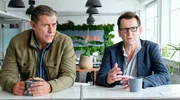 Finn (Sven Martinek, l.) und Lars (Ingo Naujoks, r.) recherchieren in der Firma des Getöteten. Finn (Sven Martinek, l.) und Lars (Ingo Naujoks, r.) recherchieren in der Firma des Getöteten.