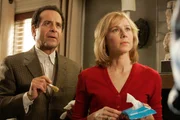 Monk (Tony Shalhoub) und Natalie (Traylor Howard) erfahren von dem angeblich erfahrenen Allround-Handwerker, dass Monks neues Haus von Grund auf renoviert werden muss.