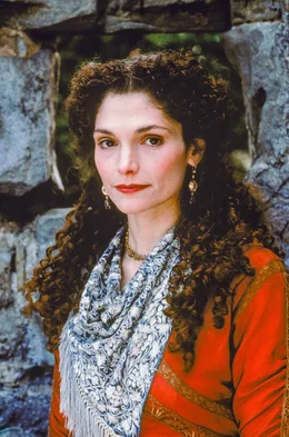 Marian (Mary Elizabeth Mastrantonio)