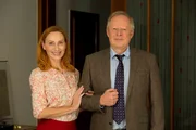 Gundula Bundschuh (Andrea Sawatzki) und Gerald Bundschuh (Axel Milberg) wollen an Weihnachten ihren Familienfrieden retten! Gundula Bundschuh (Andrea Sawatzki) und Gerald Bundschuh (Axel Milberg) wollen an Weihnachten ihren Familienfrieden retten!
