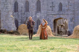 Robin Hood (Kevin Costner) and Marian Dubois (Mary Elizabeth Mastrantonio).