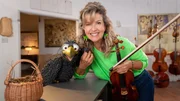 Lustig, traurig, hüpfend oder krächzend wie Rabe Rudi (Lennart Morgenstern): So kann es klingen, wenn Anne-Sophie Mutter auf ihrer Geige spielt. Lustig, traurig, hüpfend oder krächzend wie Rabe Rudi (Lennart Morgenstern): So kann es klingen, wenn Anne-Sophie Mutter auf ihrer Geige spielt.
