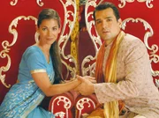 Shandros (Erol Sander) Liebe zur der hübschen Nadine (Katja Woywood) steht zunächst unter keinem günstigen Stern. Weiteres Bildmaterial finden Sie unter www.br-foto.de. Shandros (Erol Sander) Liebe zur der hübschen Nadine (Katja Woywood) steht zunächst unter keinem günstigen Stern. Weiteres Bildmaterial finden Sie unter www.br-foto.de.