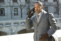 Als seine eigene Familie in Sheltons Fadenkreuz ger&auml;t, beginnt f&uuml;r den Staatsanwalt Nick Rice (Jamie Foxx) ein verzweifelter Wettlauf gegen die Zeit