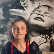 Neidinha, Mutter von Txai: Sie ist selbst eine unerm&uuml;dliche K&auml;mpferin f&uuml;r die Rechte der Urv&ouml;lker am Amazonas.