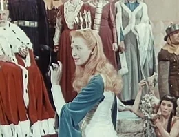 Die wundersch&ouml;ne Prinzessin Lada (Marie Kyselkov&aacute;) am Thron ihres Vaters.