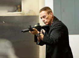 Phillip (Jean-Claude Van Damme)