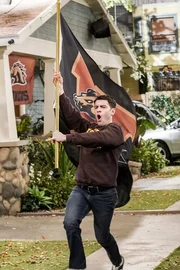 Dave Johnson (Max Greenfield)
