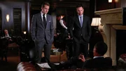 Harveys (Gabriel Macht, l.) und Mikes (Patrick J. Adams) Sammelklage gegen den Velocity-Firmenchef James Palmer (Scott Lawrence) droht ins Stocken zu geraten.