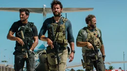 L-R: Tanto (Pablo Schreiber), Jack Silva (John Krasinski), Boon (David Denman)