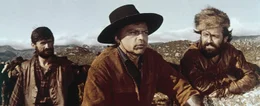 Colonel Brinkley (Herbert Lom, M.) setzt alles daran, den legend&auml;ren Schatz im Silbersee zu seinem Eigentum zu machen ...