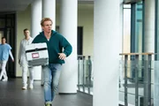 Paul (Daniel Roesner) flüchtet mit dem Spenderherz. Paul (Daniel Roesner) flüchtet mit dem Spenderherz.