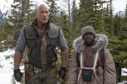 Bravestone (Dwayne Johnson, l.) und Mouse (Kevin Hart, r.) sind mal wieder sprachlos.