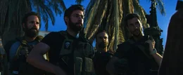 L-R: Boon (David Denman), Jack Silva (John Krasinski), Tig (Dominic Fumusa) und Tanto (Pablo Schreiber)