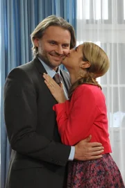 Michael (Erich Altenkopf, l.); Marlene (Lucy Scherer, r.)