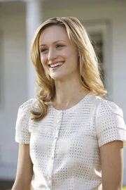 Dr. Cox macht ihr gern das Leben zur Hölle: Lucy (Kerry Bishe) ... Dr. Cox macht ihr gern das Leben zur Hölle: Lucy (Kerry Bishe) ...