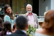 Das Highlight der geplanten Hochzeit: Nino de Angelo himself singt ‚"Jenseits von Eden" für das glückliche Brautpaar.','rechtslage':null,'sperrfrist':null,'veroeffentlichung':null,'ausstrahlungstermin':null,'verwendungsanweisung':'Die Verwendung des Materials der Mediengruppe RTL ist nur zur redaktionellen Berichterstattung im Zusammenhang mit der Sendung u','urheber_rechteinhaber':'MG RTL D / Guido Engels'