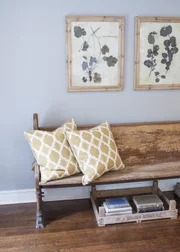 Ein kleiner Vorgeschmack auf das, was das Renovierungspaar für die Baylor Absolventen gezaubert hat. Während Chip sich eher um das "Grobe" kümmert, ist Ehefrau Joanna für die Inneneinrichtung zuständig. Aber konnten sie auch dieses Mal den Geschmack ihrer Kunden treffen?