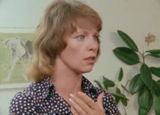 Ein Fall für Männdli Mister X Staffel 2, Episode 3 Besorgte Mutter: Dora Doll als Mutter Ein Fall für Männdli Mister X Staffel 2, Episode 3 Besorgte Mutter: Dora Doll als Mutter