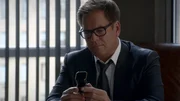 Dr. Jason Bull (Michael Weatherly)