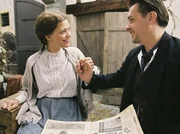 Margarete (Heike Makatsch) ist voller Pl&auml;ne f&uuml;r ihr Konfektionsgesch&auml;ft und Julius (Hary Prinz) wird eine zweite N&auml;hmaschine besorgen, damit die Tr&auml;ume Wirklichkeit werden k&ouml;nnen.