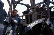 Ein vermeintlich unschlagbarer Rivale, sowohl auf dem Kampffeld als auch in der Liebe: Count Adhemar von Anjou (Rufus Sewell) ...