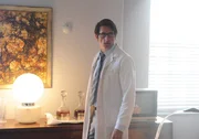 Dr. Patrick McNaughton (Jonathan LaPaglia)
