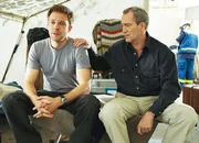 Wege zum Glück Kapitel 492 Staffel 1, Episode 492. Richard versucht Ben in seinem Schmerz zu trösten: Hubertus Grimm als Ben, Peter Zimmermann als Richard.