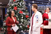 Chicago Med
Staffel 7
Folge 9
S. Epatha Merkerson Sharon Goodwin, Nick Gehlfuss als Dr. Will Halstead
SRF/NBC Universal Chicago Med
Staffel 7
Folge 9
S. Epatha Merkerson Sharon Goodwin, Nick Gehlfuss als Dr. Will Halstead
SRF/NBC Universal