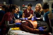 Torrey DeVitto als Dr. Natalie Manning, Brian Tee als Dr. Ethan Choi, Norma Kuhling als Ava Bekker, Yaya DaCosta als April Sexton