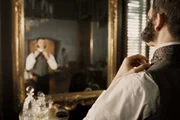 Als junger Mann ist Rudolf von &Ouml;sterreich (Andreas Moser) einer der besten Partien Europas. Er heiratet Stephanie von Belgien.