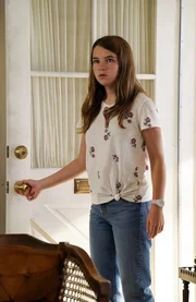 Missy Cooper (Raegan Revord) Missy Cooper (Raegan Revord)