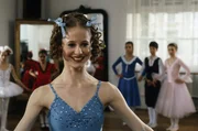 Anna Pelzer (Silvia Seidel) ist der Star der Kindertanzgruppe.