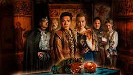 Von links: K&ouml;nig Theoderich (G&ouml;tz Otto), Ulfred (Simon Werner), Gai (Jan Liem), Prinzessin Matilda (Milena Tscharntke), Teo (Viet Anh Alexander Tran) und Fingerhut (Lea Drinda).