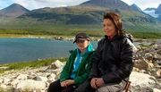 Sommer im Nationalpark Lapponia. Wie die V&ouml;gel im Winter in den S&uuml;den, so zieht es die Sami wie Victoria Harnesk und ihren Sohn Niila im Sommer ins Fj&auml;ll (ins Gebirge zwischen Schweden und Norwegen).