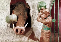 MDR Fernsehen M&Auml;RCHEN DER WELT, "Das tapfere Schneiderlein", am Sonntag (30.12.12) um 08:55 Uhr. V.l.n.r.: Helmut Rudolph (Wildschwein), Kurt Schmidtchen (Das tapfere Schneiderlein)