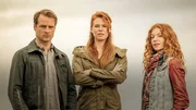 v.li.: Hauke Jacobs (Hinnerk Schönemann), Lona Vogt (Henny Reents) und Jule Christiansen (Marleen Lohse) in den Dünen von Schwanitz. v.li.: Hauke Jacobs (Hinnerk Schönemann), Lona Vogt (Henny Reents) und Jule Christiansen (Marleen Lohse) in den Dünen von Schwanitz.