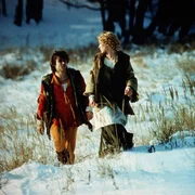 Zum Schluss kehrt Anna (Adriana Tarabkova) den Spie&szlig; um und spielt ein kleines Spiel mit Prinz Michael (Lukas Vaculik), der sich in Wirklichkeit in den Lumpen des Bettlers verborgen hatte.