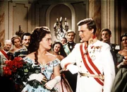 Aufforderung zum Tanz: Romy Schneider als Sissi, Karlheinz B&ouml;hm als Kaiser Franz Joseph