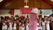 Den Kindern in Samoa ist ein eigener Feiertag gewidmet. Beim „White Sunday“ stehen sie im Mittelpunkt und erhalten Geschenke. Der Feiertag wurde einst von westlichen Missionaren eingeführt, die sich um die Seelen der Kinder im spät christianisierten Samoa sorgten.