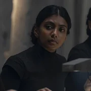 Charithra Chandran als Young Francesca