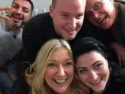 Hinten v.l.: Fatih, Thilo und Raimund Vorne v.l.: Sabine, Gastgeberin Eva