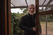 Julien Baptiste (Tchéky Karyo)