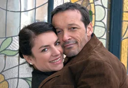 Cleo (Christine Neubauer) hat sich in Jan (Michael Roll) verliebt.