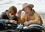 Jacks neues Motorrad: Graham Wardle als Ty Borden, Shaun Johnston als Jack Bartlett