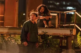 l-r; Noah Diaz (Anthony Ramos), Elena Wallace (Dominique Fishback)