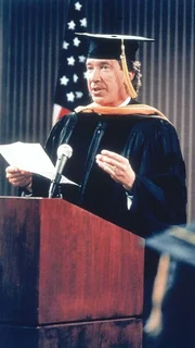 Tim (Tim Allen) wird von der Western Michigan-Universit&auml;t wegen seiner Erfolge und Verdienste offiziell die Ehrendoktorw&uuml;rde verliehen. Der Macho Tim platzt fast vor Stolz!