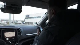 In der N&auml;he von Marseille bek&auml;mpft eine Spezialeinheit der Polizei den Handel mit gestohlenen Fahrzeugen und Autoteilen.
