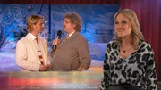 Lisa Feller (r) kann &uuml;ber einen Klassiker wie Horst Schlemmer (Mitte, Hape Kerkeling mit Florian Silbereisen) immer wieder lachen.
