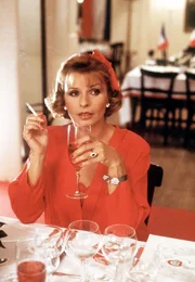 Mona, Babys Freundin (Senta Berger) ist sehr nachdenklich geworden. Irgend etwas ist verkehrt, wenn man die Speisenkarte schon auswendig aufsagen kann. Mona, Babys Freundin (Senta Berger) ist sehr nachdenklich geworden. Irgend etwas ist verkehrt, wenn man die Speisenkarte schon auswendig aufsagen kann.
